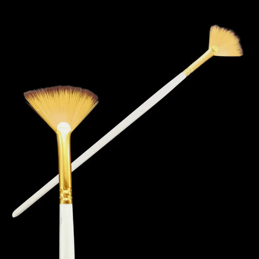 White Pearl Fan Brush no. 5
